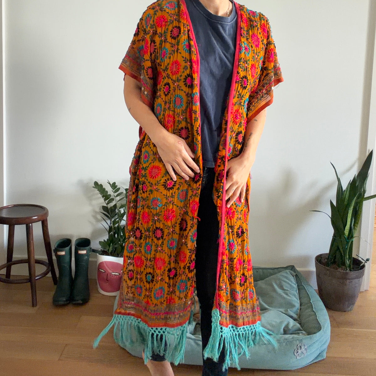 aşırı eğlenceli, işlemeli kimono